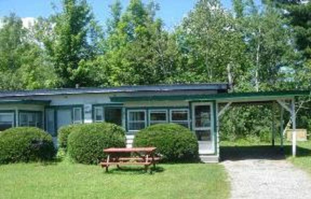 Patio Motor Court Motel Carroll Exterior photo