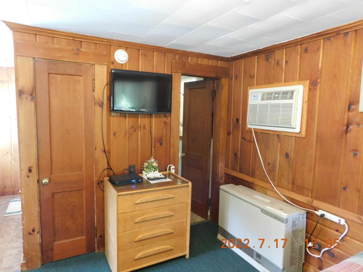 Patio Motor Court Motel Carroll Exterior photo