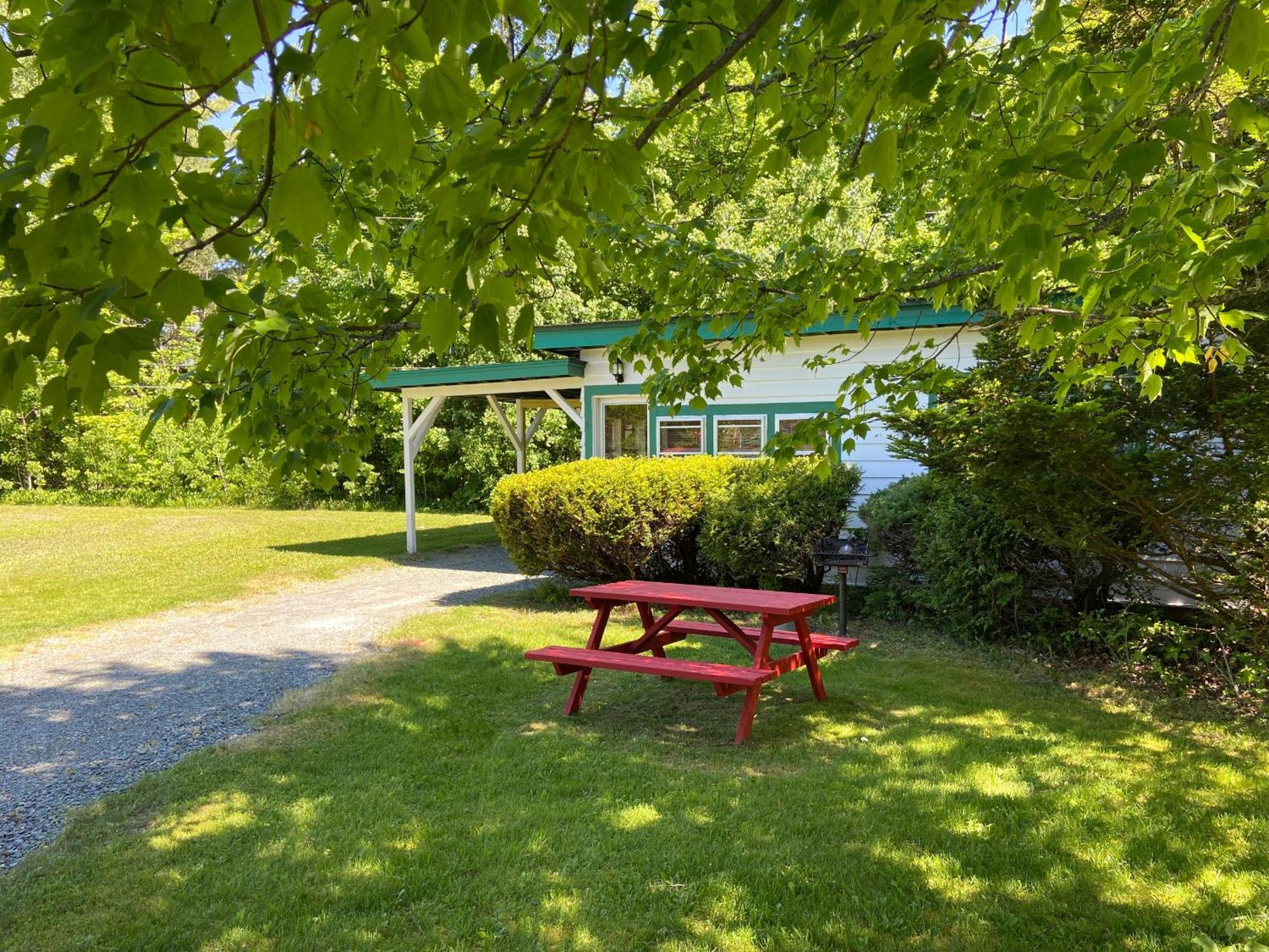 Patio Motor Court Motel Carroll Exterior photo